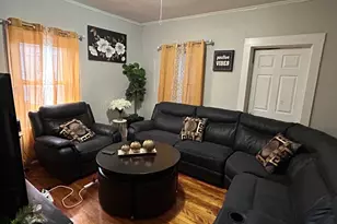 7 Bluff St, Worcester, MA 01610 - Photo 2