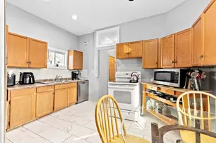 177 Blue Hill, Boston, MA 02119 - Photo 2