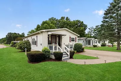46 Leisurewoods Drive, Rockland, MA 02370 - Photo 1