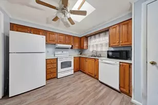 46 Leisurewoods Dr, Rockland, MA 02370 - Photo 8