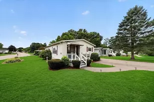 46 Leisurewoods Dr, Rockland, MA 02370 - Photo 18