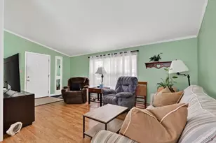 46 Leisurewoods Dr, Rockland, MA 02370 - Photo 4