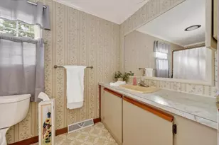 46 Leisurewoods Dr, Rockland, MA 02370 - Photo 14