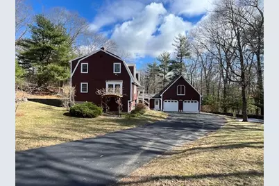 9 Cyndy Ln, Millbury, MA 01527 - Photo 2
