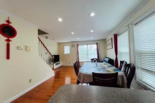 38 Raymond St, Everett, MA 02149 - Photo 2