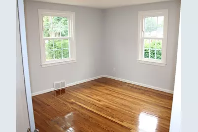 16 N. Hood St, Springfield, MA 01109 - Photo 10