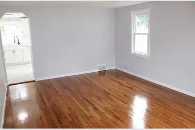 16 N. Hood St, Springfield, MA 01109 - Photo 12