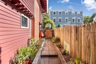 4 Coffin Ct, Newburyport, MA 01950 - Photo 4