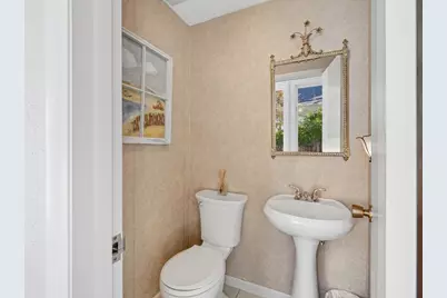 4 Coffin Court, Newburyport, MA 01950 - Photo 18