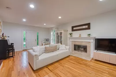 107 Field St, Taunton, MA 02780 - Photo 4