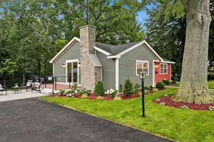 12 Burley Farm Rd, Danvers, MA 01923 - Photo 2
