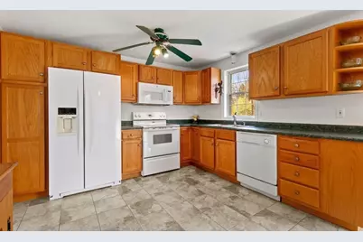 51 Anthony Street, Berkley, MA 02779 - Photo 12