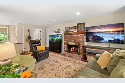 82 Norton Rd, North Attleboro, MA 02760 - Photo 8