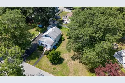 9 Harriett Ave, Burlington, MA 01803 - Photo 2