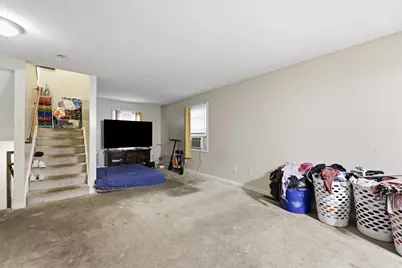 22-24 Sorrento St, Springfield, MA 01108 - Photo 24