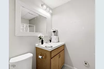 22-24 Sorrento St, Springfield, MA 01108 - Photo 20