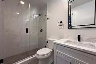16 Willow Ave, Somerville, MA 02144 - Photo 10