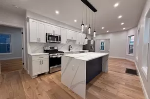 16 Willow Ave, Somerville, MA 02144 - Photo 4