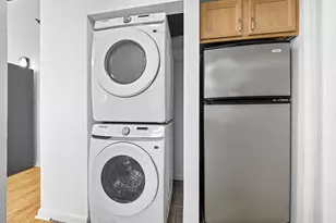 10 Linwood St, Malden, MA 02148 - Photo 6