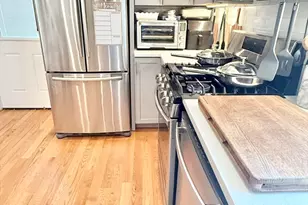 6 Beech St, Cambridge, MA 02140 - Photo 2
