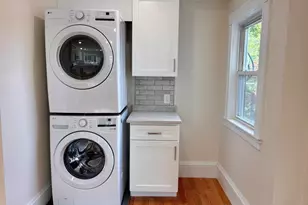 29 Sylvan St, Malden, MA 01248 - Photo 4