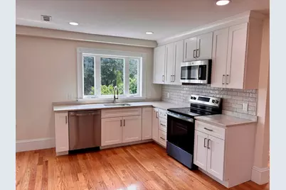 29 Sylvan St #2, Malden, MA 01248 - Photo 2