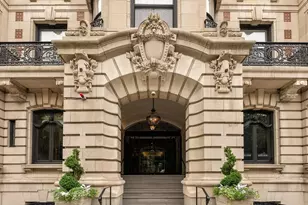 390 Commonwealth Ave, Boston, MA 02215 - Photo 18