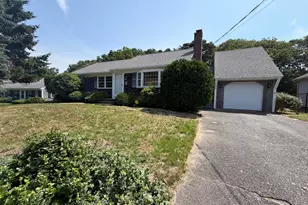 96 Pawkannawkut Dr, Yarmouth, MA 02664 - Photo 1
