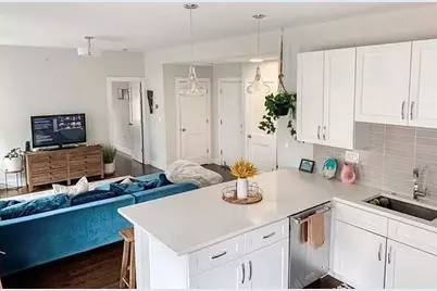 9 Upham Ave #2, Boston, MA 02125 - Photo 2