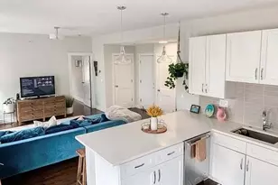 9 Upham Ave, Boston, MA 02125 - Photo 2