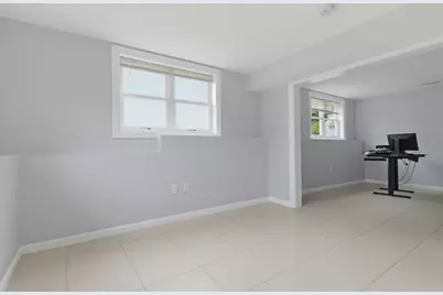 70 Swan Ave, Worcester, MA 01602 - Photo 32