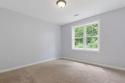 70 Swan Ave, Worcester, MA 01602 - Photo 26