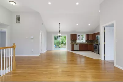 70 Swan Ave, Worcester, MA 01602 - Photo 4