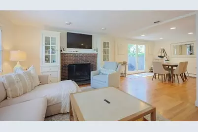 26 Pleasant St #B, Wellesley, MA 02482 - Photo 4