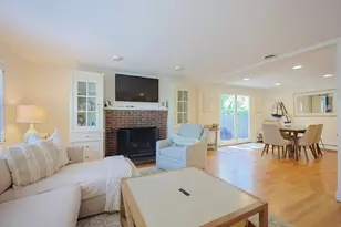 26 Pleasant St, Wellesley, MA 02482 - Photo 4
