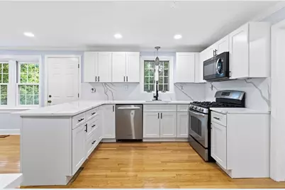 15 Malloy St, Medway, MA 02053 - Photo 14