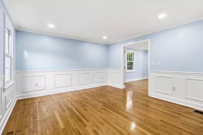 15 Malloy St, Medway, MA 02053 - Photo 6