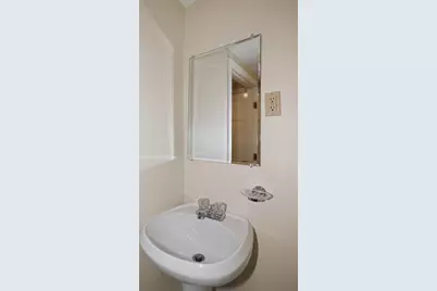 18 Harrington Rd, Framingham, MA 01701 - Photo 32