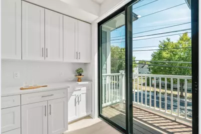 260 Elm St, Everett, MA 02149 - Photo 10