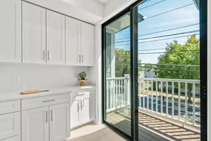 260 Elm St, Everett, MA 02149 - Photo 10