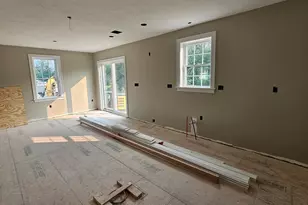 43 N Main St, Freetown, MA 02702 - Photo 12
