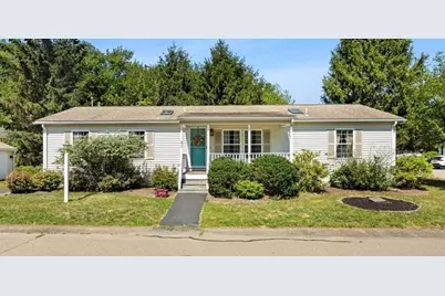 31 Fieldwood Dr, Bridgewater, MA 02324 - Photo 1