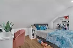 215 Kenyon Ave, Pawtucket, RI 02861 - Photo 20
