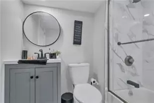 215 Kenyon Ave, Pawtucket, RI 02861 - Photo 10