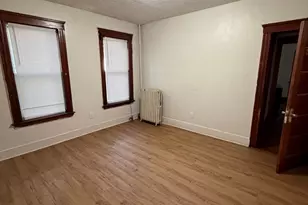 14 Perkins St, Worcester, MA 01605 - Photo 6