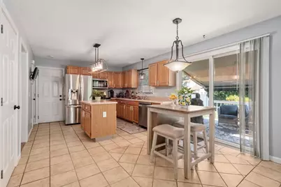 44 Fallston St, Springfield, MA 01119 - Photo 4
