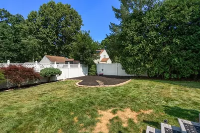 44 Fallston St, Springfield, MA 01119 - Photo 38