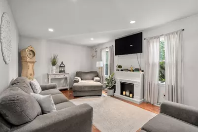 44 Fallston St, Springfield, MA 01119 - Photo 16