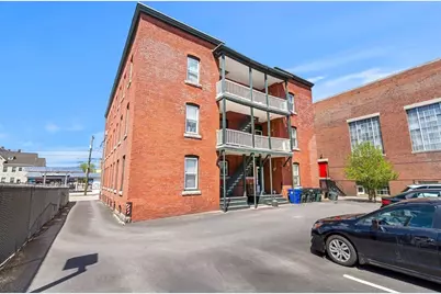 97 Bridge St, Manchester, NH 03101 - Photo 4