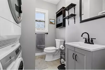 33 Howe Ave, Millbury, MA 01527 - Photo 12